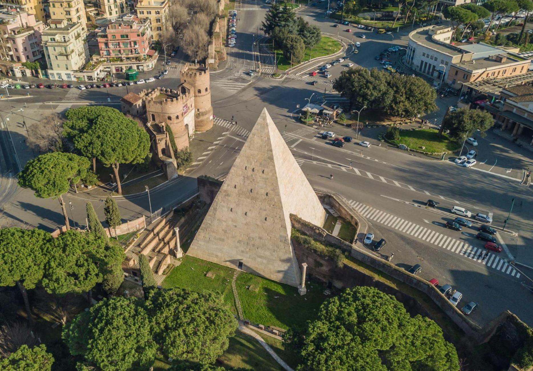 Piramide Deluxe Apartment Rom Exterior foto